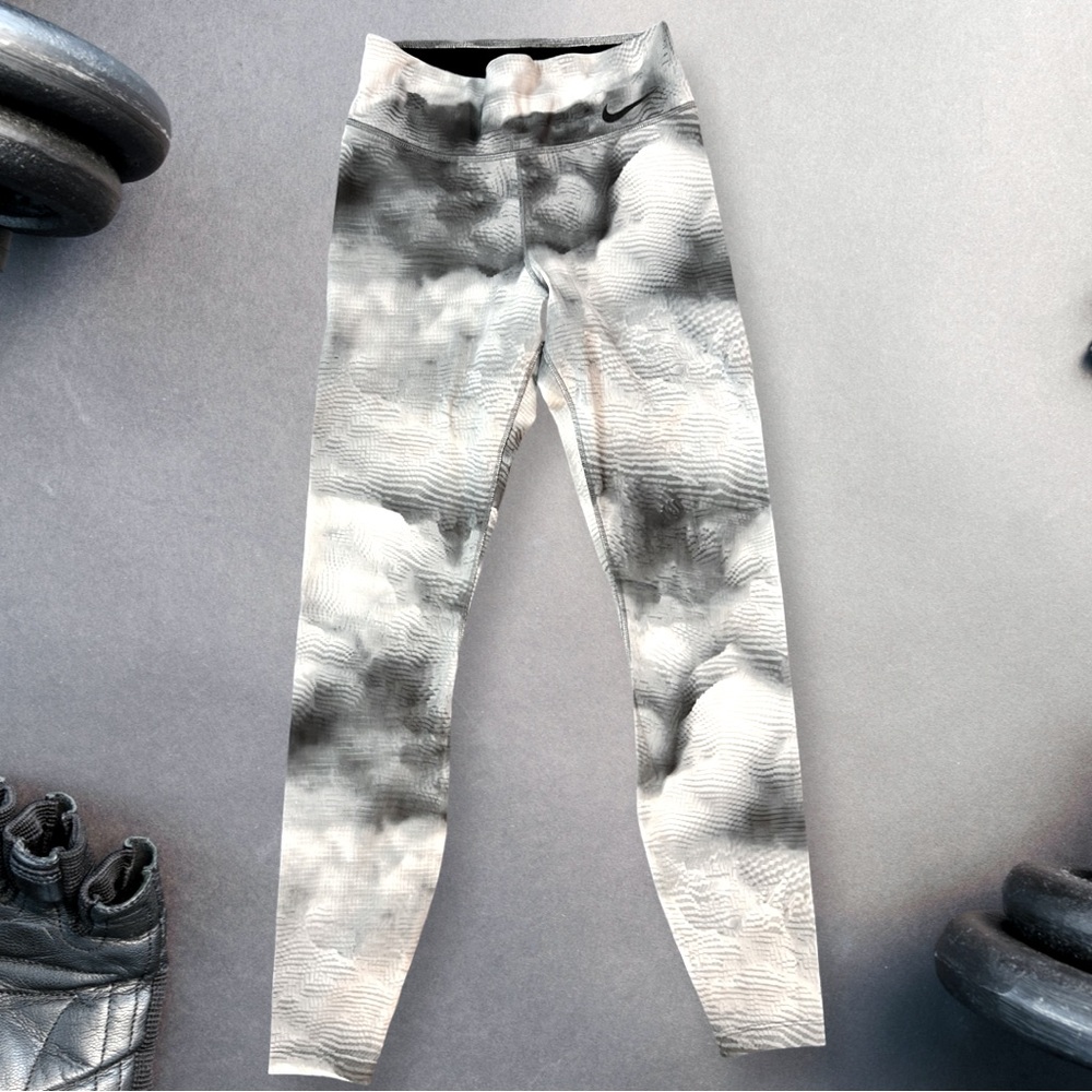 Nike athletic wear, Size Small, Gray and white color, very light
